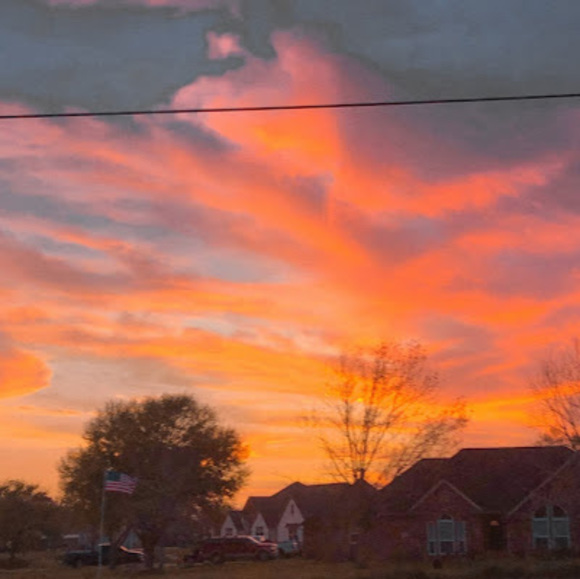 Profile Picture of Lauren Radicioni (@laurenradicioni) on Poshmark