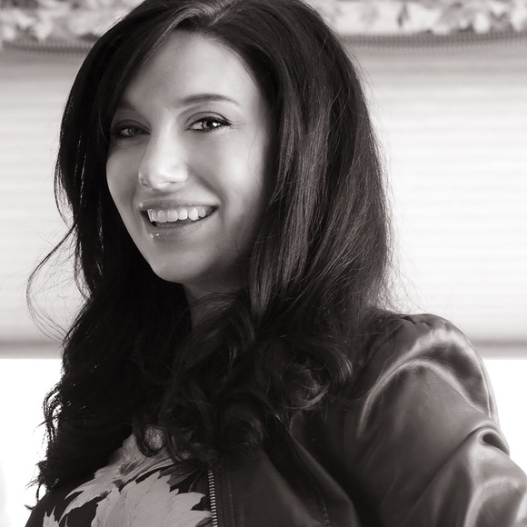 Profile Picture of Jancyn Bindman (@jbindman) on Poshmark