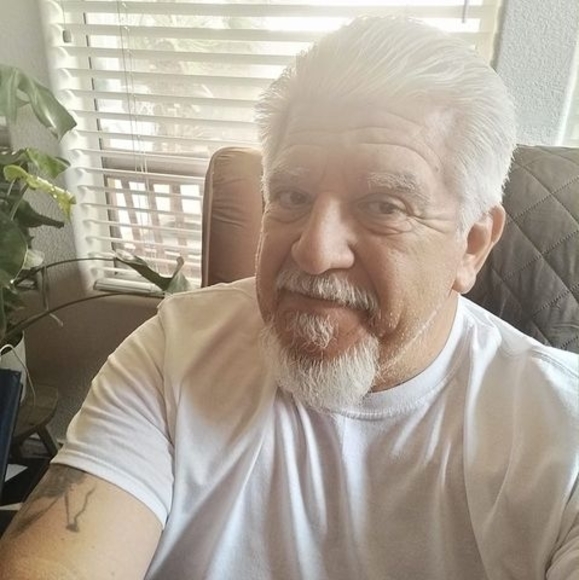 Profile Picture of David Mendoza (@david65block) on Poshmark