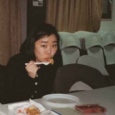 Profile Picture of 김시연 Si Yon Kim (@seeyawning) on Twitter