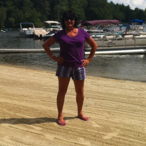 Profile Picture of Nancy Pontrelli (@nancypont) on Poshmark