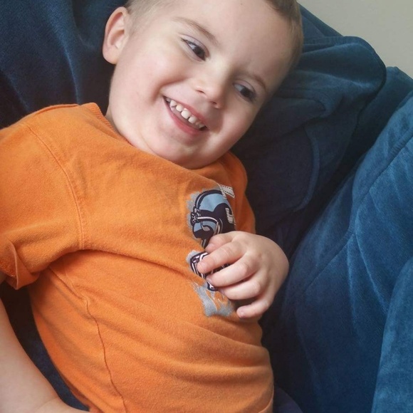 Profile Picture of Christine Adelmann (@ccadelmann) on Poshmark