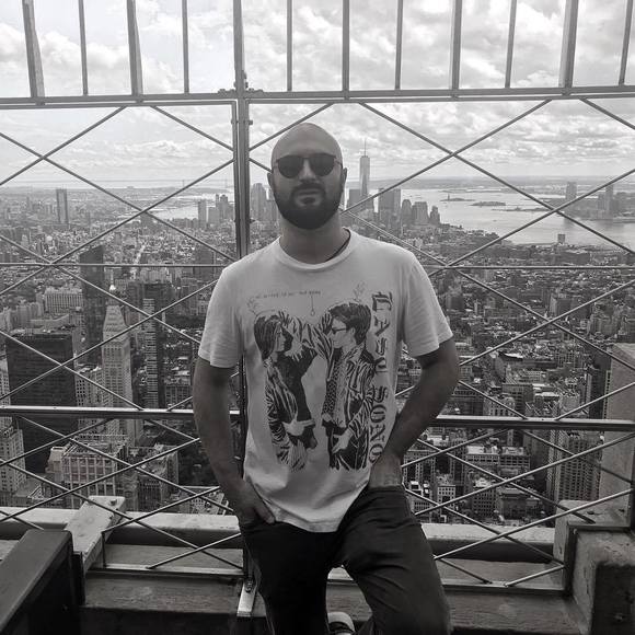 Profile Picture of Daniele Simoni (@danielnesta2) on Poshmark