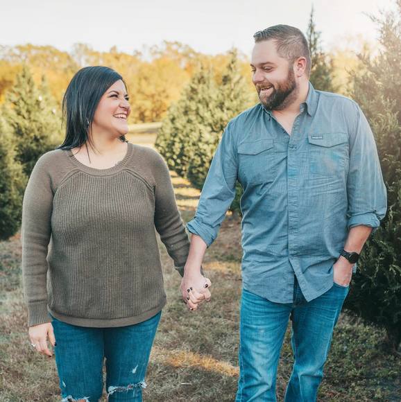 Profile Picture of Danielle Vaughn (@dva1007) on Poshmark