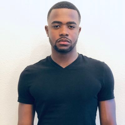 Profile Picture of Christopher Deveaux-Moona (@DeveauxMoona) on Twitter