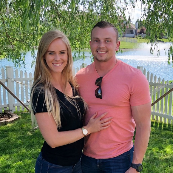 Profile Picture of Erika Stormoen (@erikastormoen) on Poshmark