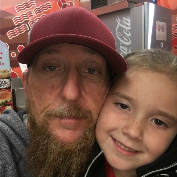 Profile Picture of James Kendrick (@bearclaw76) on Poshmark