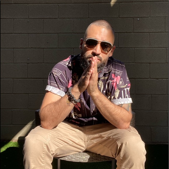 Profile Picture of Andre Salazar (@palomapapi) on Poshmark