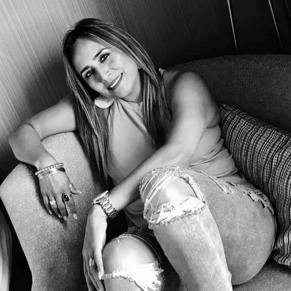 Profile Picture of Charilyn Yaple (@charilyn_yaple) on Poshmark