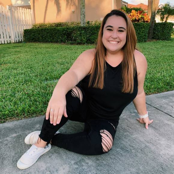 Profile Picture of Heather Reisman (@heatherreisman) on Poshmark