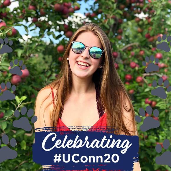 Profile Picture of Karen Schechtman (@kyliethatcher) on Poshmark