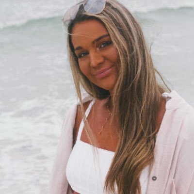 Profile Picture of Isabelle Smith (@isabellesmith56) on Twitter