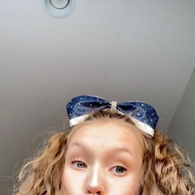Profile Picture of Leah Gibbs (@LeahGib77318404) on Twitter