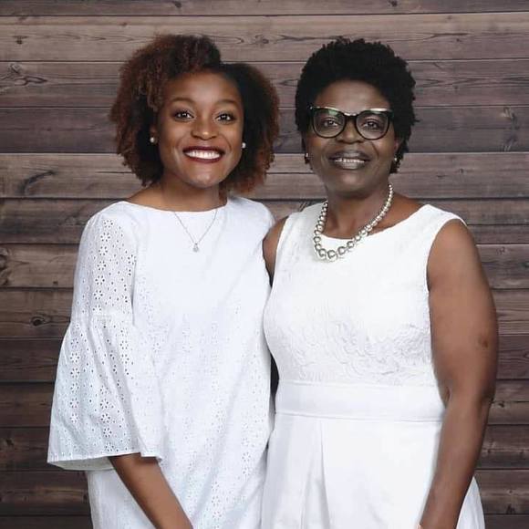 Profile Picture of Sa'a Melioge (@smelioge) on Poshmark