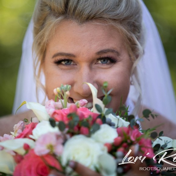 Profile Picture of Angela Root (@angela6348) on Poshmark