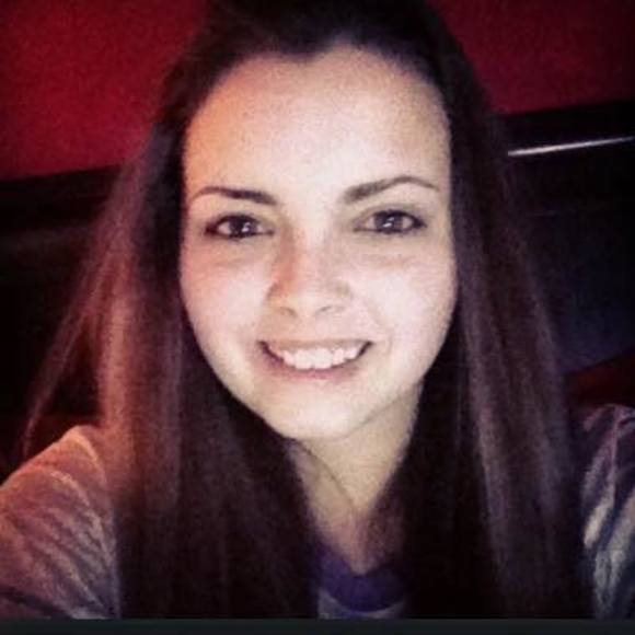 Profile Picture of Brandie Gaines (@xobrandiexo) on Poshmark