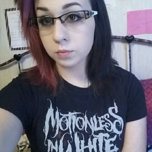 Profile Picture of Kaitlyn Stroope (@killjoykai) on Poshmark