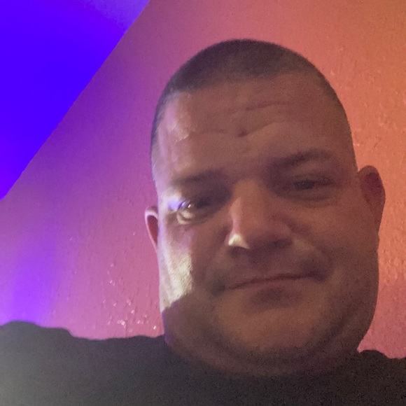 Profile Picture of Karl Winkler (@karlwinkler) on Poshmark