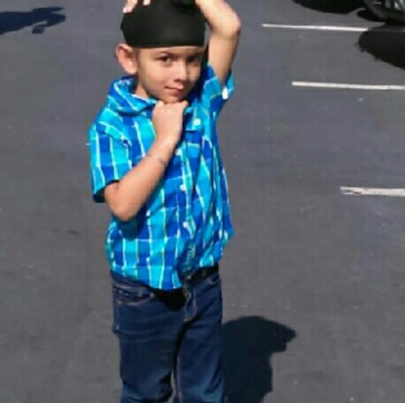 Profile Picture of Taranjeet Singh (@taranjeet049) on Poshmark