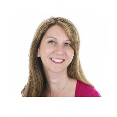 Profile Picture of Emma Dalzell (@EmmaBareBones) on Twitter