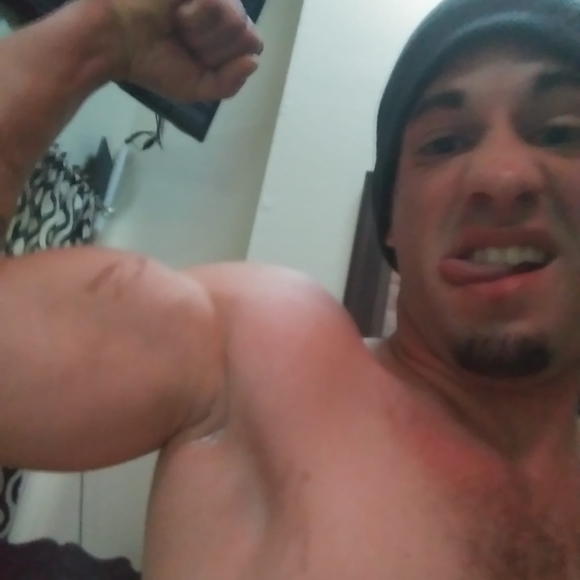 Profile Picture of Daniel Machelli (@sinner407) on Poshmark