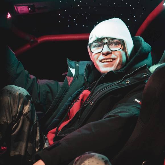 Profile Picture of Sam Daly (@samdaly1) on Poshmark