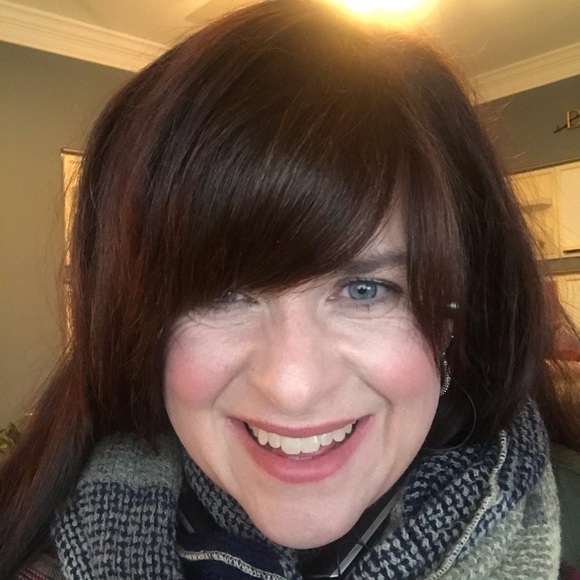 Profile Picture of Wendy Reghi (@wreghi) on Poshmark
