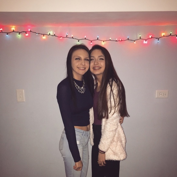Profile Picture of Patricia Buczynski (@patriciaax33) on Poshmark