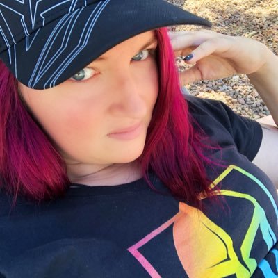 Profile Picture of Kat Kyle (@neverlandkat) on Twitter