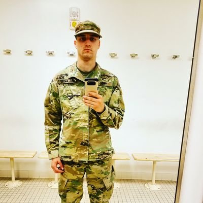 Profile Picture of Jonathan Devin Page (@BackwoodsKing7) on Twitter