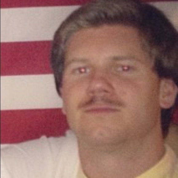 Profile Picture of Andrew Updike (@updike93) on Poshmark