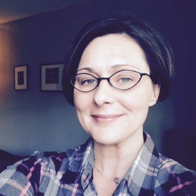 Profile Picture of Lisa Richter (@LisaRedtail) on Twitter