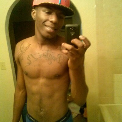 Profile Picture of Geoff Jones (@yc_makin_moves) on Twitter