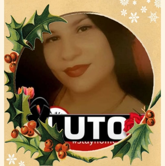 Profile Picture of Alexandra Jimenez (@dulsegatita) on Poshmark