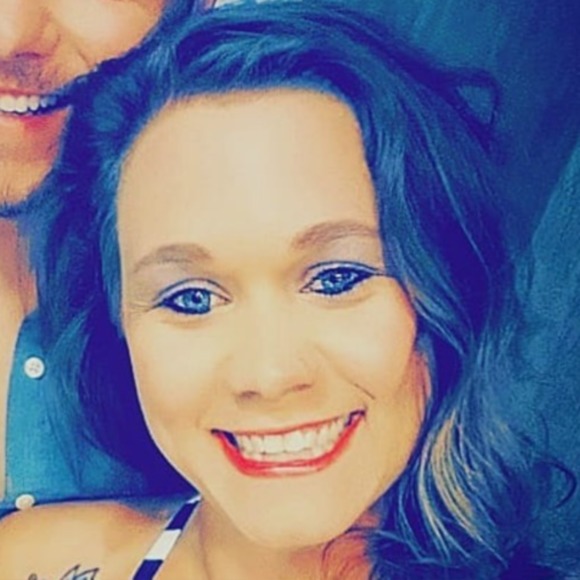 Profile Picture of Ariel Ness (@motomomof2boys) on Poshmark