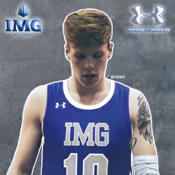 Profile Picture of Conner Maciag (@connermaciag) on Poshmark