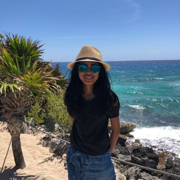 Profile Picture of Danielle Ancheta (@daniellej_13) on Poshmark