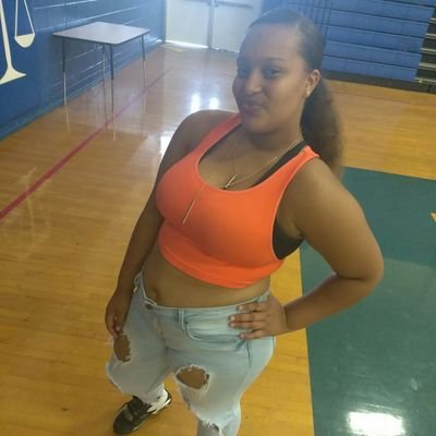 Profile Picture of Currly.Kidd (@KendraB02775296) on Twitter