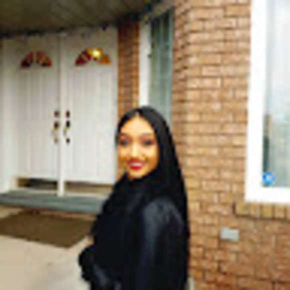 Profile Picture of Amelia Patrick (@ameliahpatrick) on Poshmark