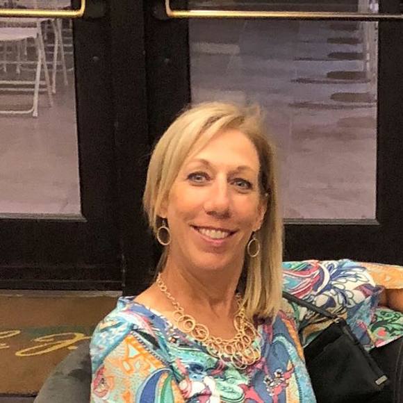 Profile Picture of Colleen Benson (@cmbenson65) on Poshmark