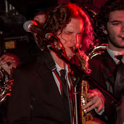 Profile Picture of Andrew Schuler Music (@AndrewSchulerMusic) on Youtube