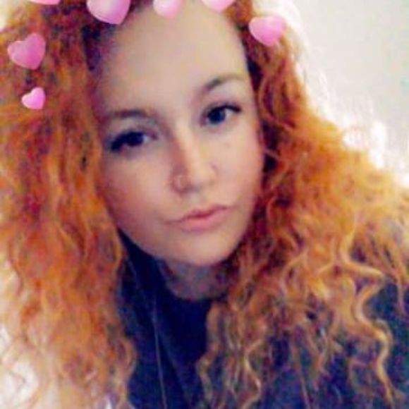 Profile Picture of Claire Jarema (@clairemarie0925) on Poshmark