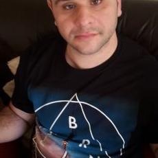 Profile Picture of George Fallows (@181f4bad3620458) on Twitter