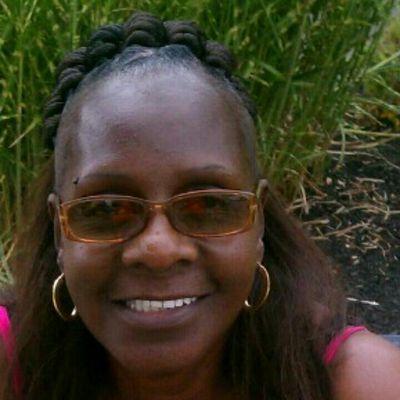 Profile Picture of Veronica Holt (@HoltKishawn56) on Twitter