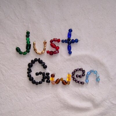 Profile Picture of Jennifer DeLucia (@justgwenetsy) on Twitter