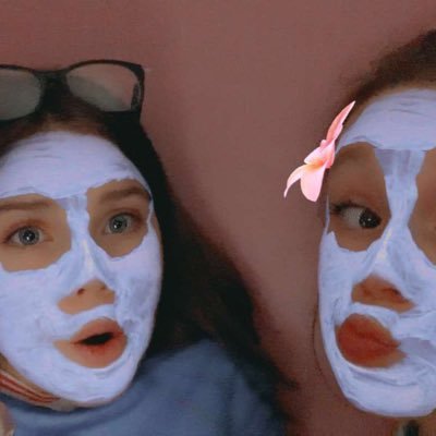 Profile Picture of Carly Dickson (@CarlyDickson20) on Twitter