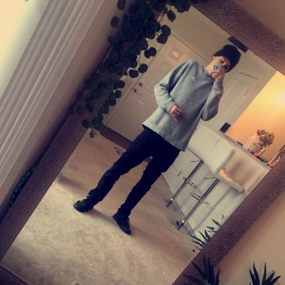 Christian Coffey - Poshmark Profile Picture of Christian Coffey (@cxcair) on Poshmark