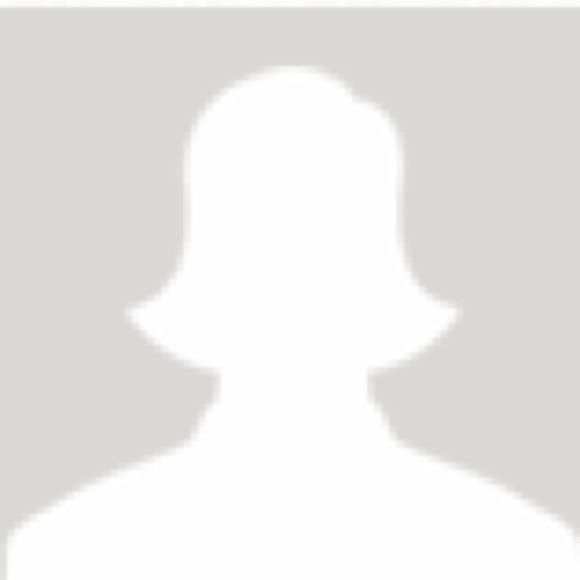 Profile Picture of Julia Beasley (@aw3somes4uce) on Poshmark