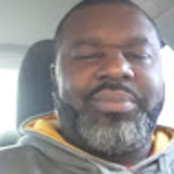 Profile Picture of Jeffrey Hunter (@jwhntr53) on Poshmark