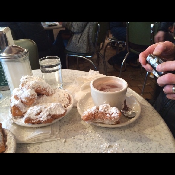 Profile Picture of Elaine Rockney (@erock1) on Poshmark